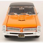 Maisto 1:18 Scale 1965 Pontiac GTO (Hurst Edition) Diecast Vehicle (Colors May Vary) - Image 5