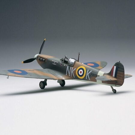 Revell 1:48 Spitfire MKII, Camo - Image 2