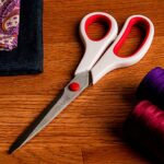 SINGER 8-1/2-Inch Fabric Scissors with Comfort Grip (00445) - Image 5