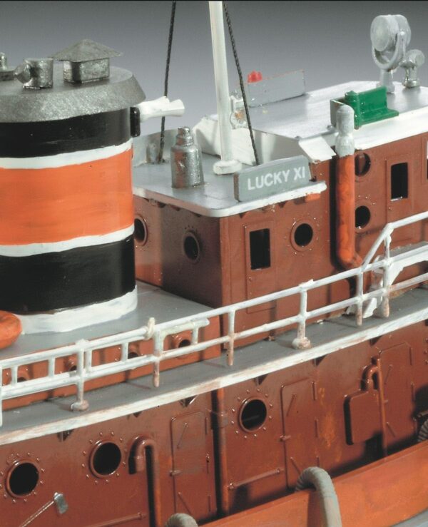 Revell 05207 Harbour Tug Boat - Image 6