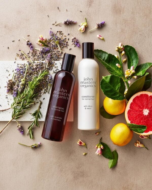 John Masters Organics Lavender Rosemary Shampoo - Image 2