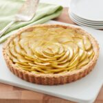 Wilton Excelle Elite Non-Stick - Non-Stick Tart and Quiche Pan with Removable Bottom, 9-In - Image 4