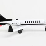 Daron Worldwide Trading Runway24 Private Jet Vehicle Medium - Image 4