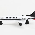 Daron Worldwide Trading Runway24 Private Jet Vehicle Medium - Image 5