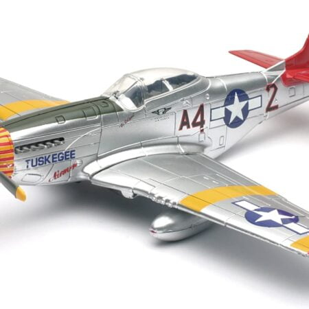 New-Ray World War II Replica Fighter Air Planes ClassicAircraft P-51D Red Tails 1:48 - Image 2