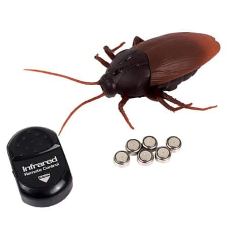 Giveme5 Infrared Remote Control Mock Big Fake Cockroach RC Toy Prank Insects Joke Scary Tr - Image 2