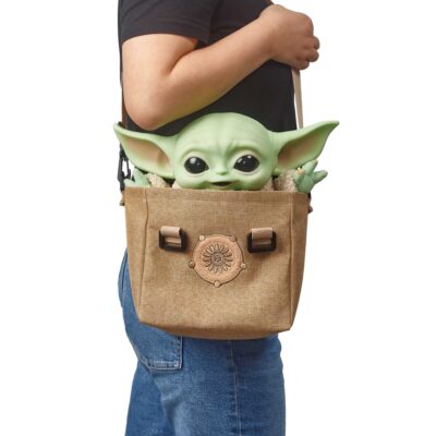 Mattel Star Wars Grogu Plush 10-inch Toy, Character Figure with Soft Body, Sounds & Carrie - Image 3