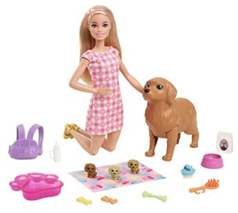 Barbie Doll & Pets, Blonde Doll with Mommy Dog, 3 Newborn Puppies with Color-Change Featur