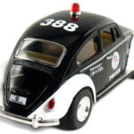 Kinsmart 5" Classic Volkswage 1967 Beetle Police car 1:32 Scale (Black/White) - Image 3