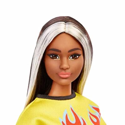 Barbie Fashionistas Doll, Curvy, Long Highlighted Hair & Flame Crop Top, Checkered Skirt, - Image 4