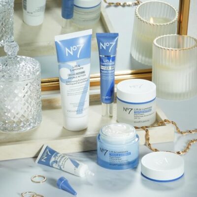 No7 Lift & Luminate Dual Action Cleansing & Exfoliating Face Wash - Gentle Face Exfoliator - Image 5