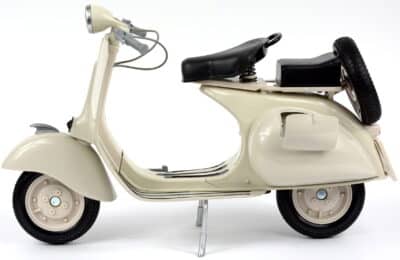 New Ray Toys - Vespa 150VLIT/ Scale - 1:6 (49273) - Image 5