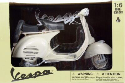 New Ray Toys - Vespa 150VLIT/ Scale - 1:6 (49273) - Image 7