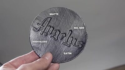 Angelus Brand Acrylic Leather Paint Matte Finisher No. 620 - 4oz - Image 4