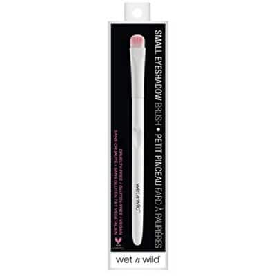 wet n wild Foundation Brush, Densely-Packed Synthetic Fiber Bristles for Liquid, Cream & Powder, Ergonomic Handle for Comfortable Control - Image 3