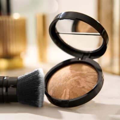 LAURA GELLER NEW YORK Baked Balance-N-Glow Illuminating Foundation - Medium - Buildable Sheer to Light Coverage - Satin Finish - Image 8