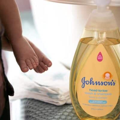 Johnson's Head-to-Toe Gentle Tear-Free Baby & Newborn Wash & Shampoo, Sulfate-, Paraben- Phthalate- & Dye-Free, Hypoallergenic Wash for Sensitive Skin & Hair, 27.1 fl. Oz - Image 8