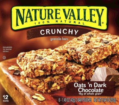 Nature Valley, Crunchy Oats'n Dark Chocolate Granola Bars, 8.94oz Box (Pack of 4)