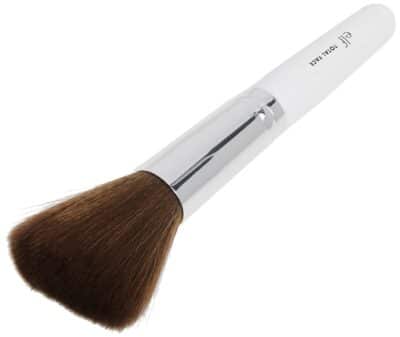 e.l.f. Cosmetics Total Face Makeup Brush for Complete Coverage and a Flawless Finish - Image 3