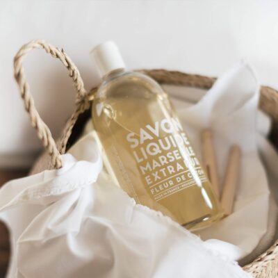 Compagnie de Provence Savon de Marseille Extra Pure Liquid Soap - Cotton Flower - 33.8 fl oz Plastic Bottle Refill - Image 2