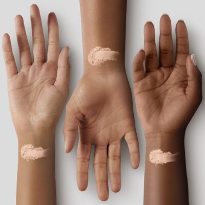 COVERGIRL Clean Simply Powder Foundation, Ivory - Image 4