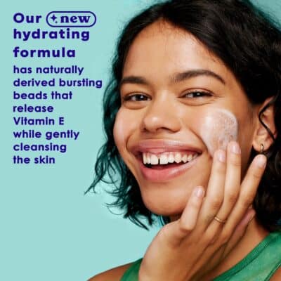 Clean & Clear Morning Burst Oil-Free Hydrating Facial Cleanser with BHA, Cucumber & Aloe Extracts, Face Wash Gently Removes Oil & Pore Clogging Impurities, 8 fl. oz - Image 5