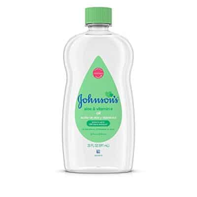Johnson's Baby Oil, Mineral Oil Enriched with Aloe Vera and Vitamin E to Prevent Moisture Loss, Hypoallergenic, 20 fl. oz (Pack of 6)