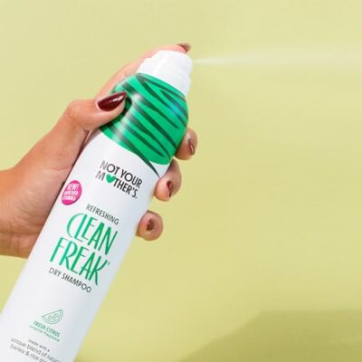Not Your Mother's Clean Freak Refreshing Dry Shampoo (2-Pack) - 7 oz - Waterless Shampoo Instantly Refreshes Hair Between Washes - Image 5