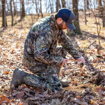 Code Blue Grave Digger Deer Attractant, Choose Scent - Image 6