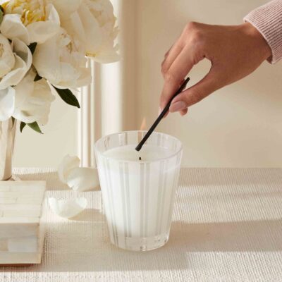 NEST Fragrances Cedar Leaf & Lavender Scented Classic Candle - Image 2