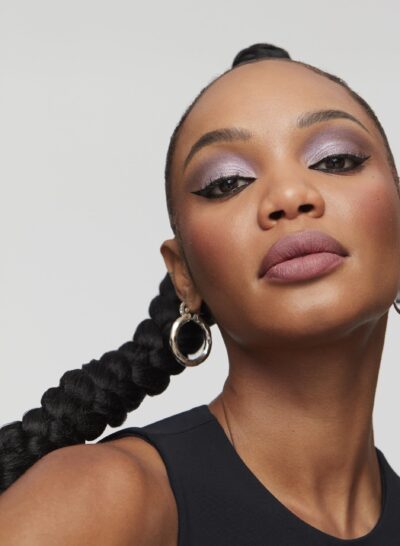 Revlon Cr?me Eyeshadow, ColorStay 24 Hour Eye Makeup, Highly Pigmented Cream Formula in Blendable Matte & Shimmer Finishes, 740 Black Currant, 0.16 Oz - Image 5